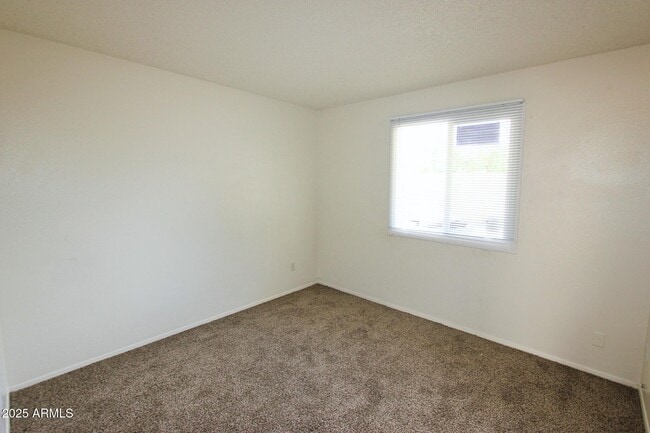 Building Photo - 2407 W Dunbar Dr