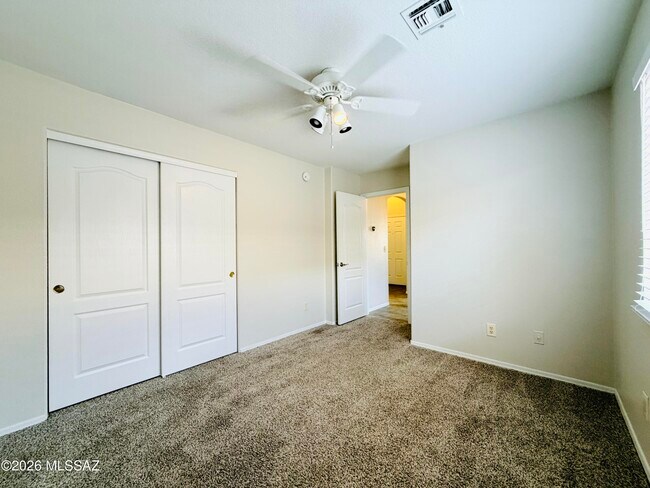 Building Photo - 2875 W Simplicity Dr