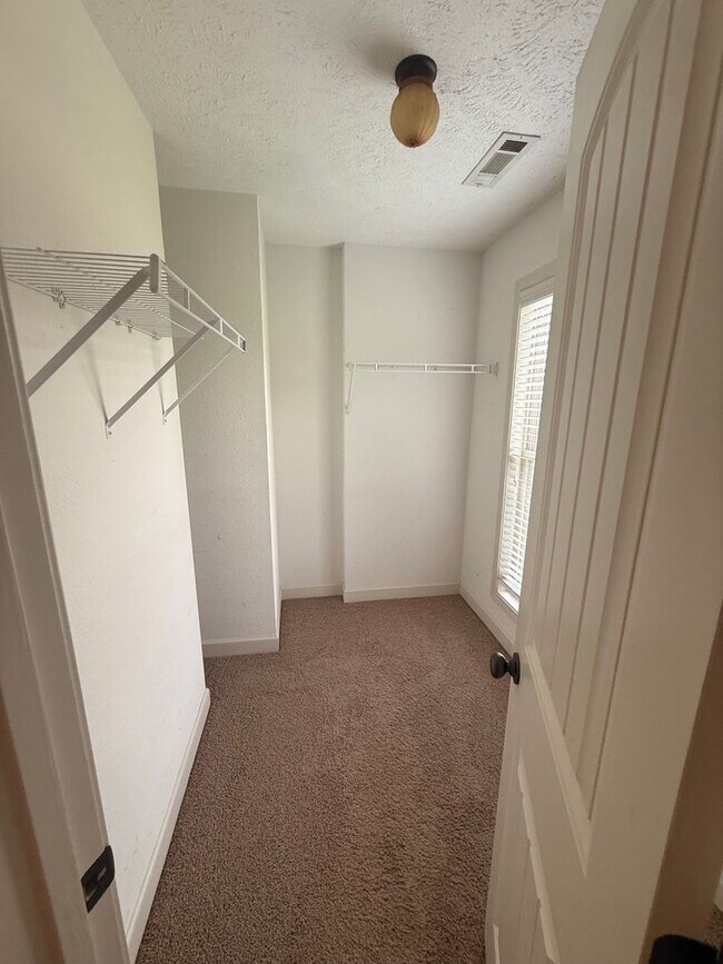 Building Photo - 228 Chronicles Drive