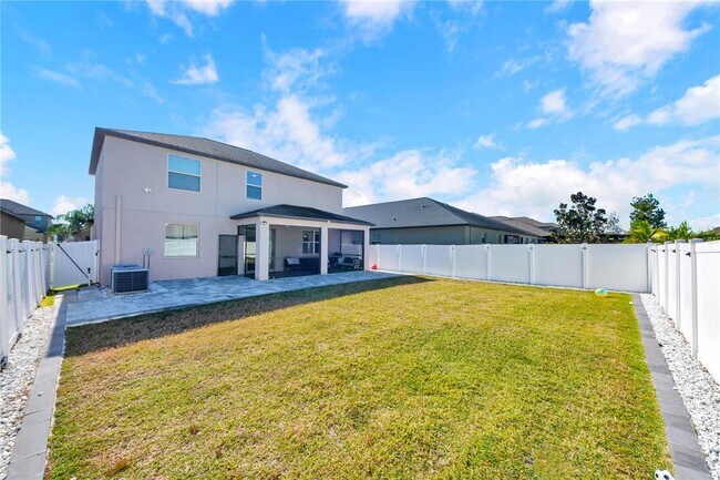 Building Photo - 13220 Satin Lily Dr