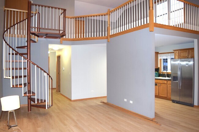 Building Photo - 800 Madison St