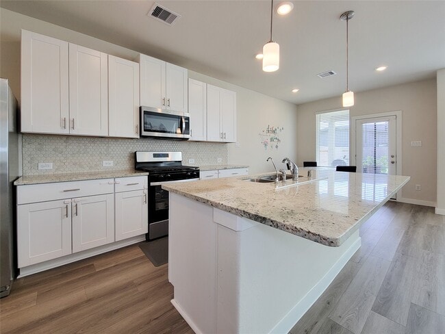 Building Photo - 8406 Hazel River Dr