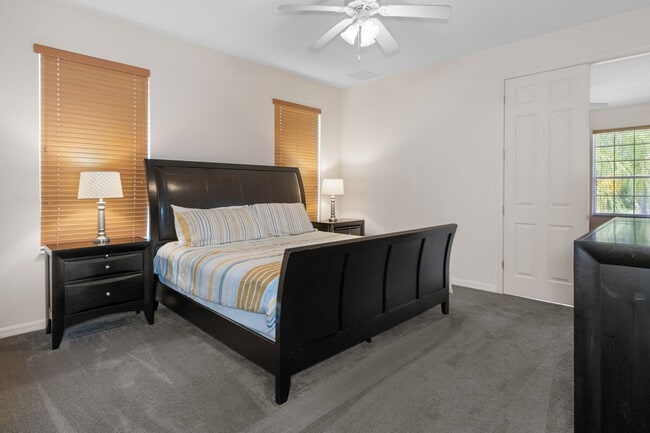 Building Photo - 4765 S Amstel Dr