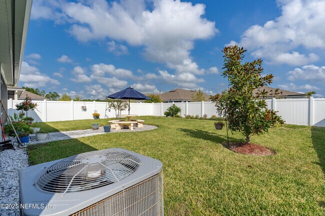 Building Photo - 43 Cardinal Br Ln