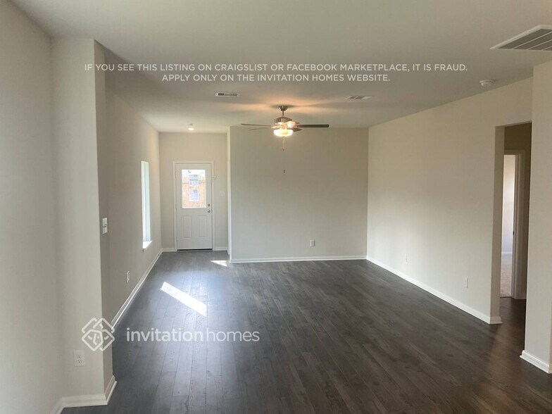 Building Photo - 8102 Sunberry Shadow Dr