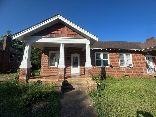 Primary Photo - 624 Grier St