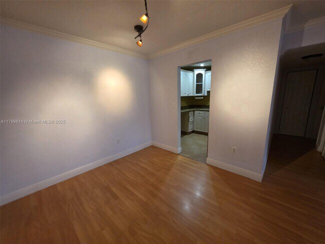 Building Photo - 9437 SW 76th St