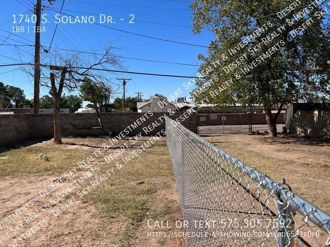 Building Photo - 1740 S Solano Dr