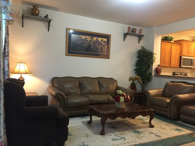 Building Photo - 748 Maypearl Ln