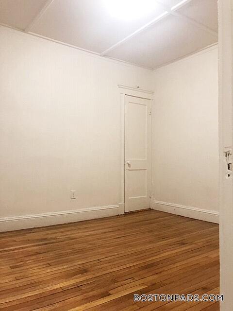 Building Photo - 1175 Boylston St