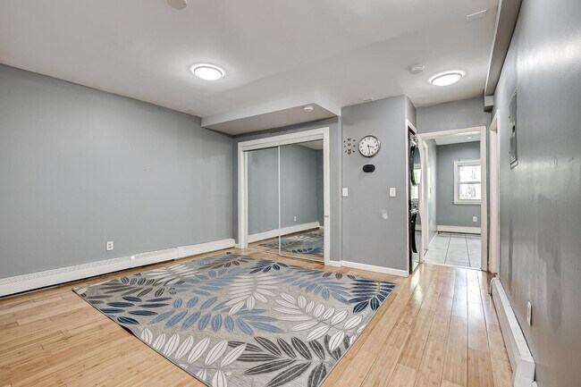 Building Photo - 52 Beacon Ave