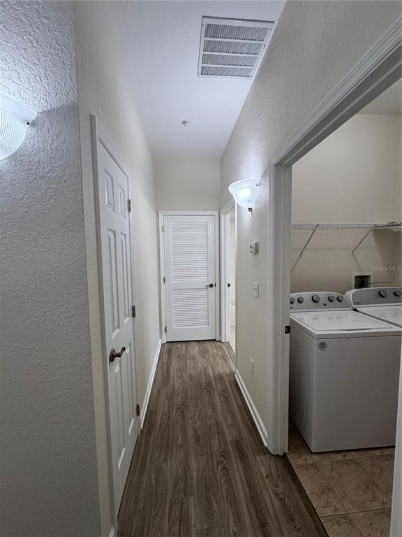 Building Photo - 3001 Greystone Loop