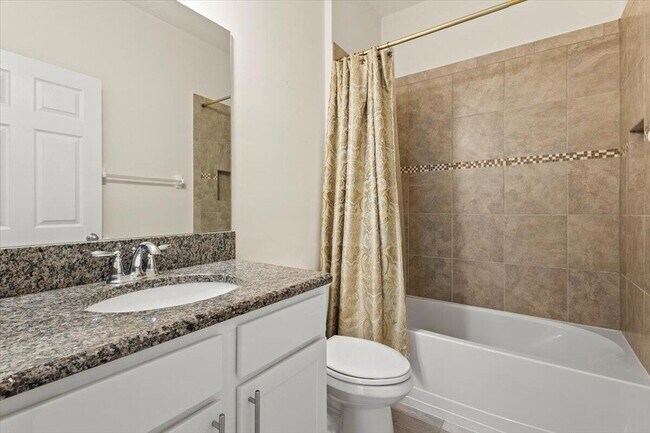 Building Photo - 12133 SW Aventino Dr