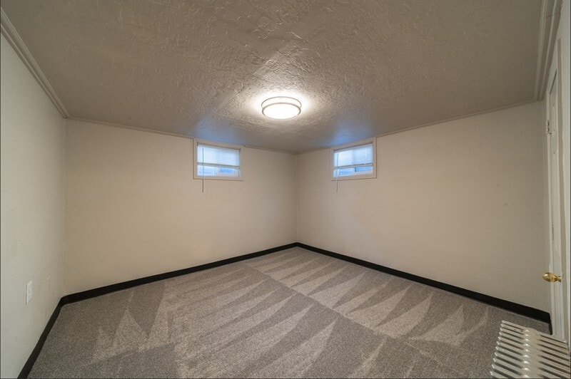 Building Photo - 480 E 200 N