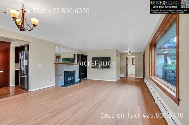 Building Photo - 11539 Corliss Ave N