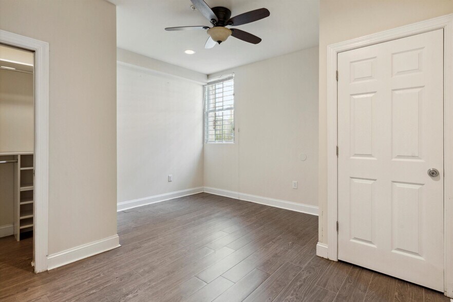 Building Photo - 1714 Fontain St