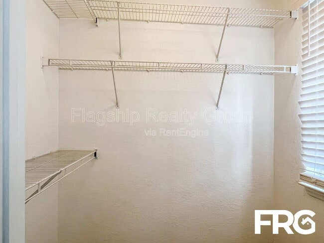 Building Photo - 4270 Williamsbrook Ln