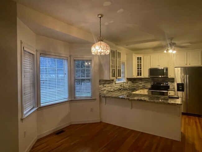 Building Photo - 1834 Rolfe Way