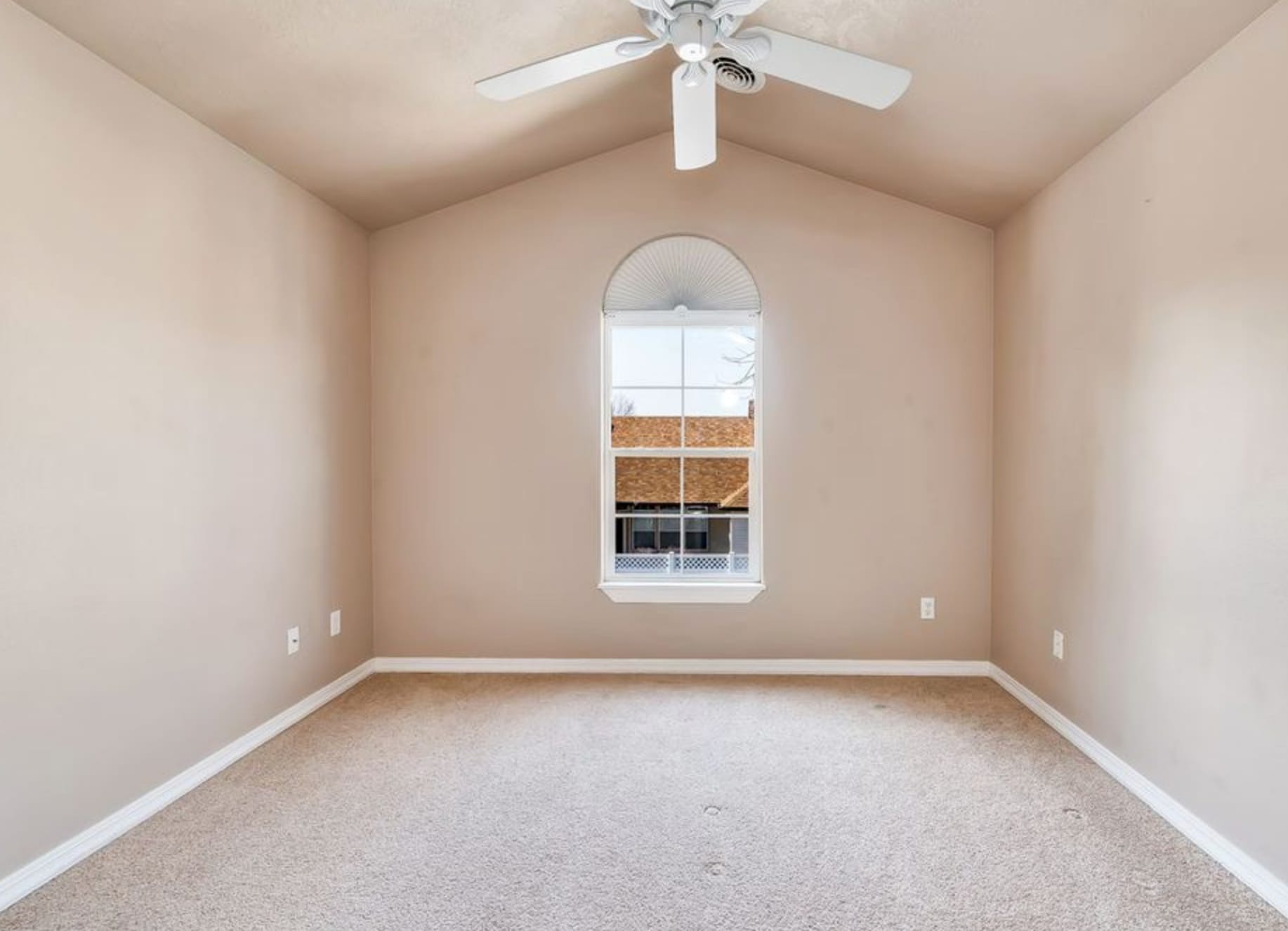 2nd Floor Bedroom 1 - 6110 North Point Bar Ln