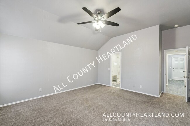 Building Photo - 2821 NW 170th St