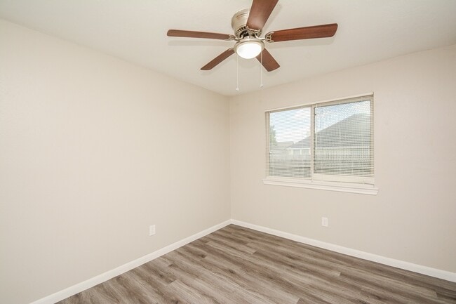 Building Photo - 12202 Duane Ct