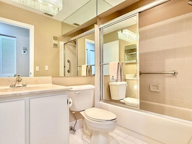 Building Photo - 10678 Ocean Palm Way