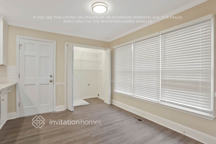 Building Photo - 1493 Fallsbrook Ct NW