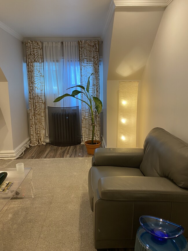 Livingroom - 1013 N 63rd St