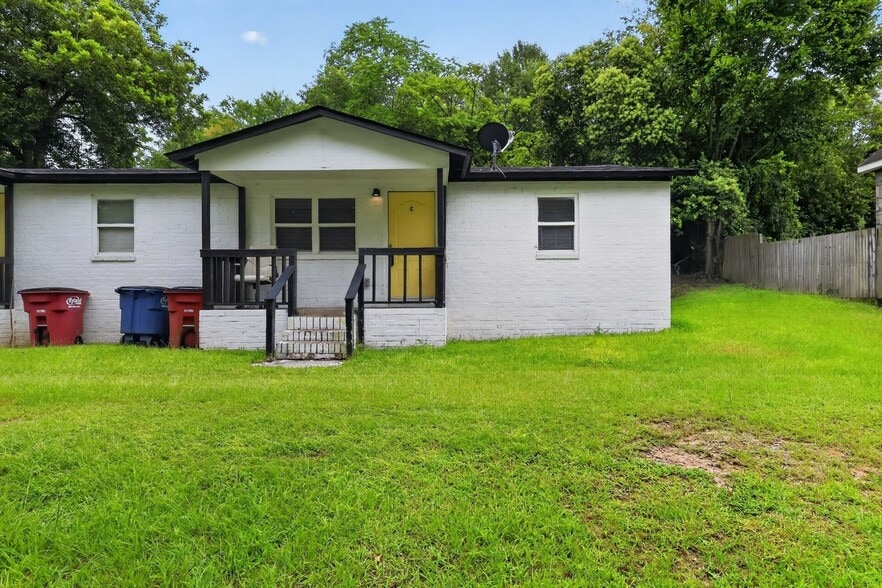 Building Photo - 1626 Telfair St Ln