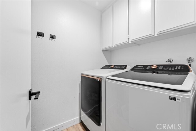 Building Photo - 5325 Lindley Ave