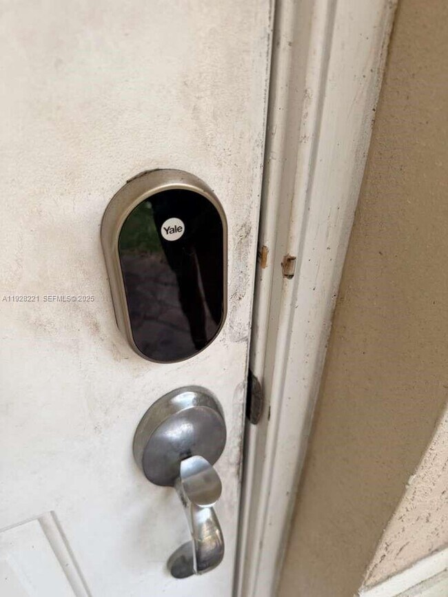 Building Photo - 2735 SW 81st Terrace