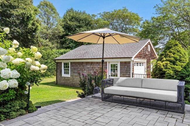 Building Photo - 50 Narrow Ln