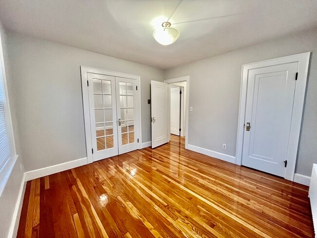 Building Photo - 94 Glendale Rd