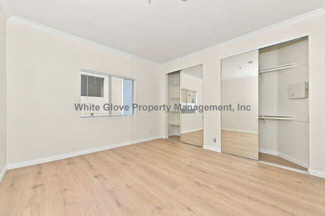 Building Photo - 3947 Carpenter Ave
