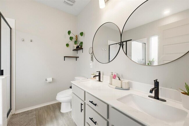 Building Photo - 1506 Dragonfly Loop