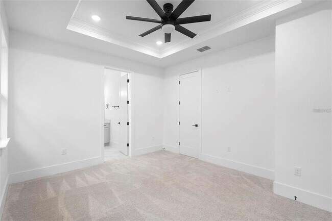 Building Photo - 2131 Brighton Ln