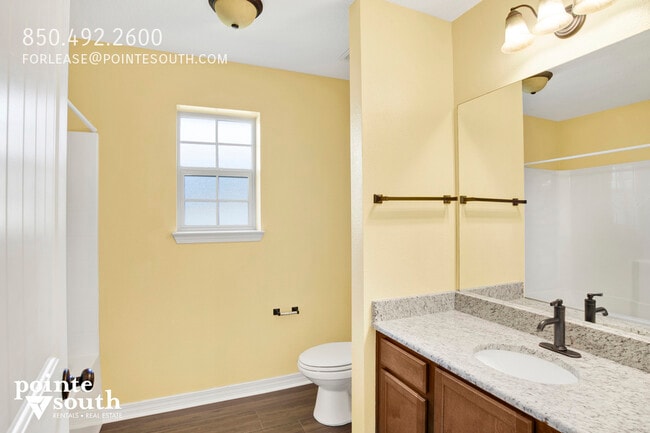 Building Photo - 33633 Field Stone Ln