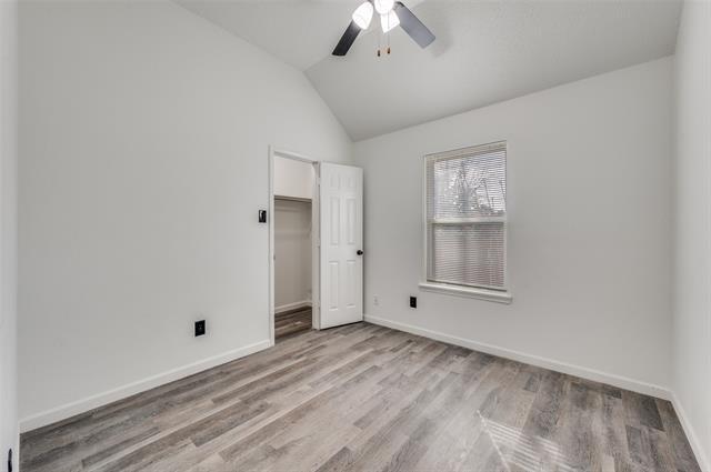 Building Photo - 2916 S Bend Dr