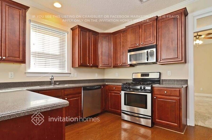 Building Photo - 520 Rabbits Run