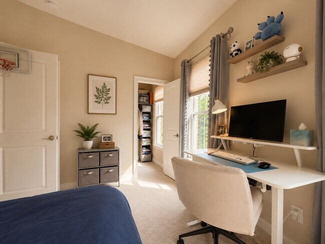 Building Photo - 12430 Ansin Cir Dr
