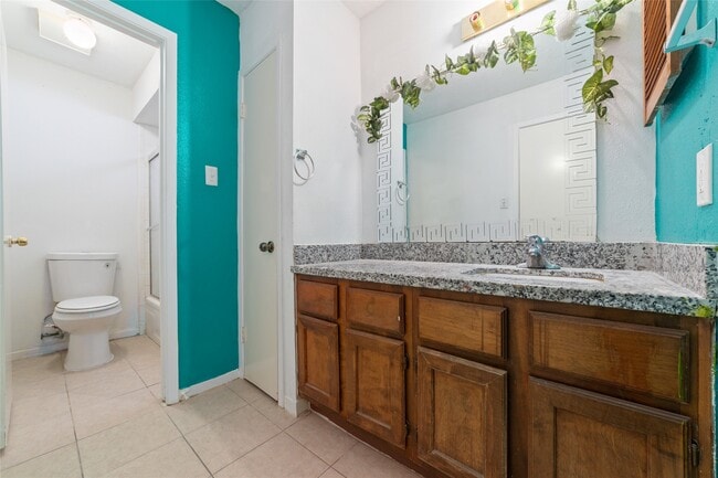 Building Photo - 4222 Amir St