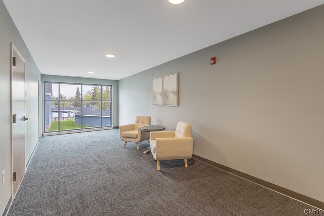 Building Photo - 11 Loso Dr