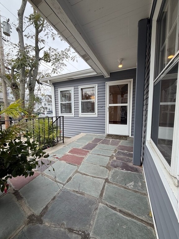 Building Photo - 174 Adams St