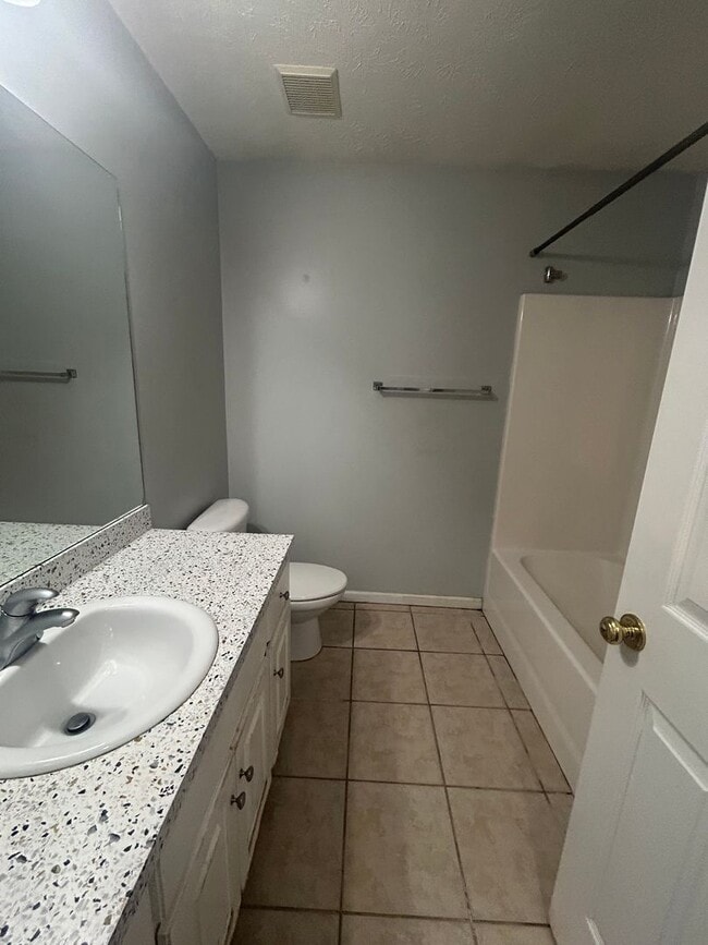 Building Photo - NORTH COLUMBUS