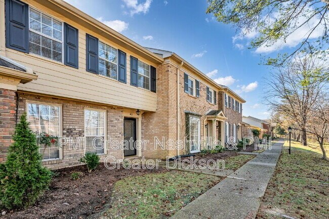 Building Photo - 8207 Sawyer Brown Rd