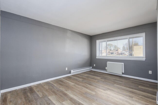 Building Photo - 19625 Conant St