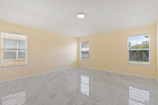 Building Photo - 7710 Sapulpa Ln