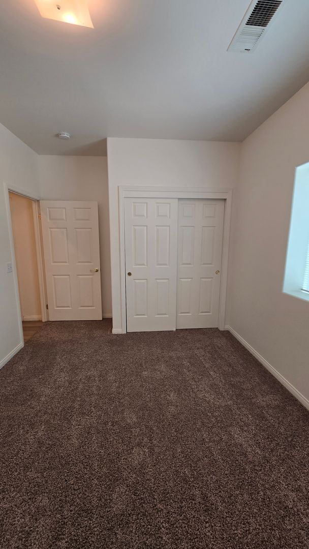 Building Photo - 716 Meadow Grove Ct