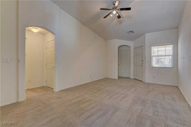 Building Photo - 10403 Madagascar Palm St