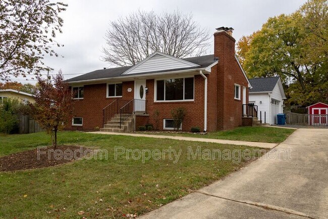 Building Photo - 5914 Ridge View Dr